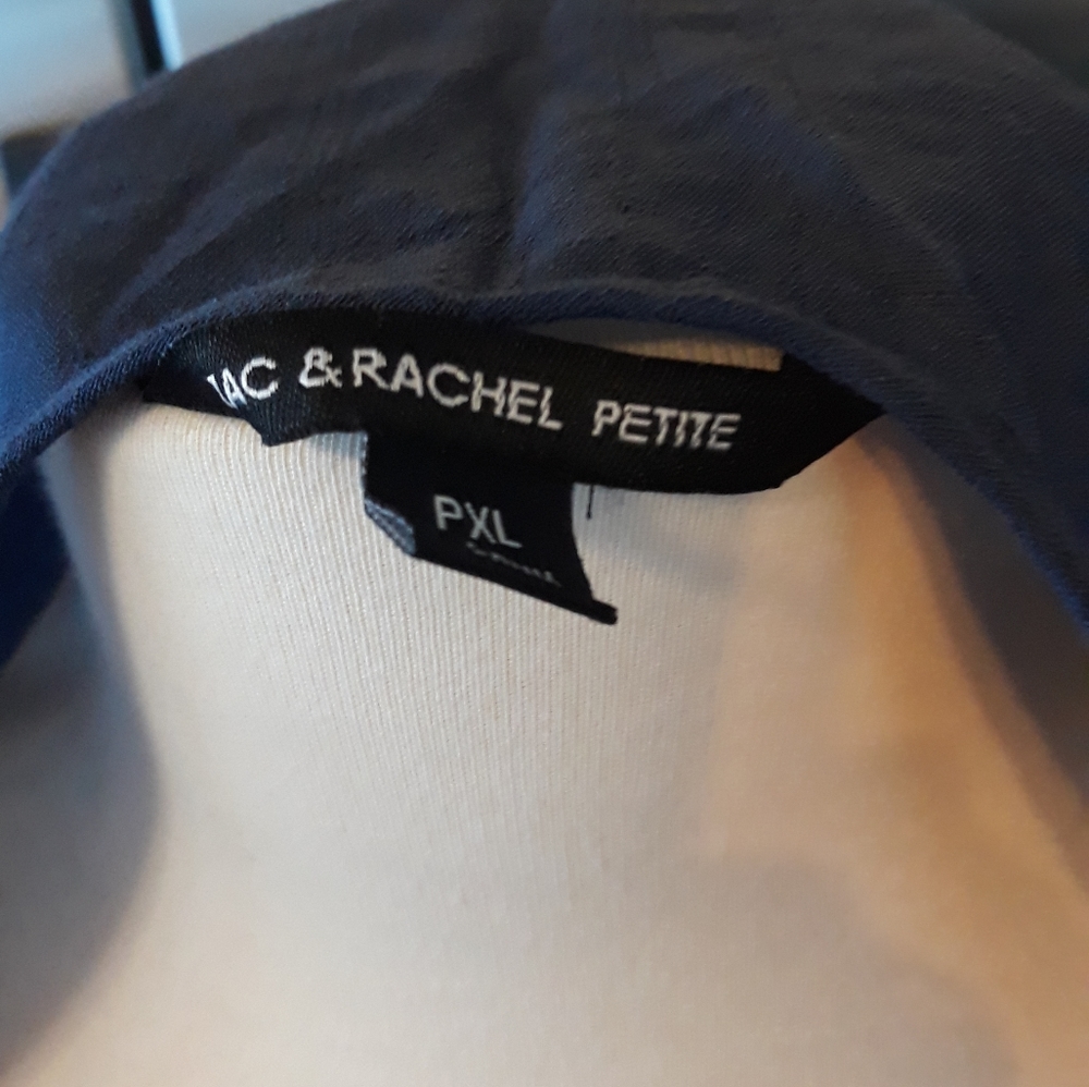 Zach & Rachel Petite  Top.     A 17 - Picture 6 of 6